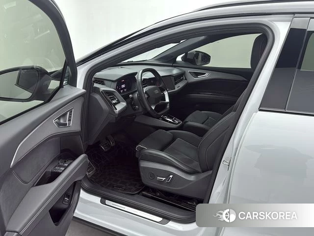 Audi Q5 e-tron id 4240629 из Китая 16