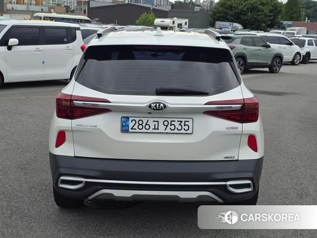 Kia Seltos id 4535849 из Кореи 16