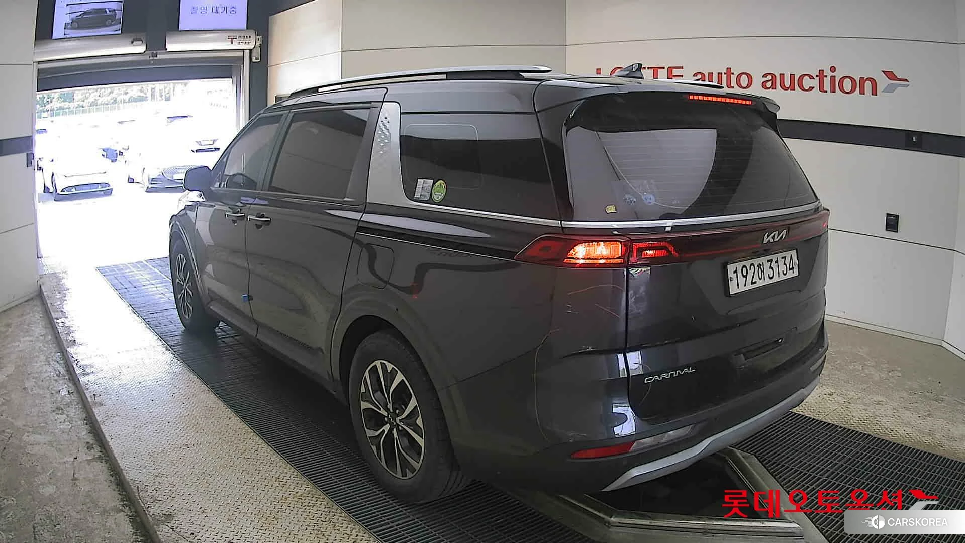 Kia Carnival id 4289546 из Кореи 34