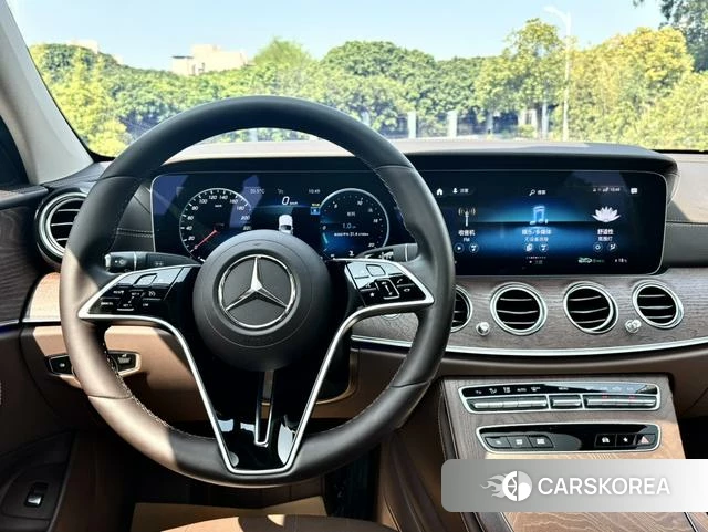 Mercedes-Benz E-class id 4276720 из Китая 22