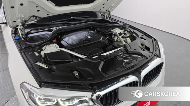 BMW 5 Series (G30) id 3796285 из Кореи 16