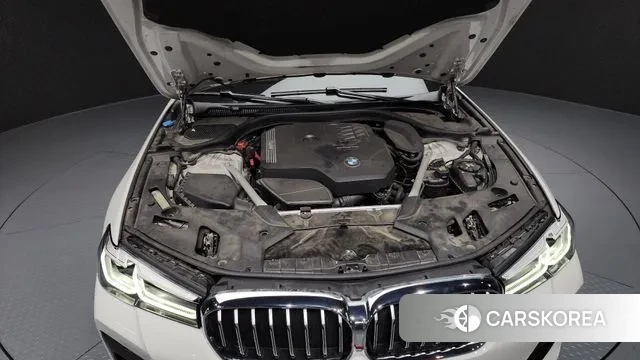 BMW 5 Series (G30) id 3680537 из Кореи 16