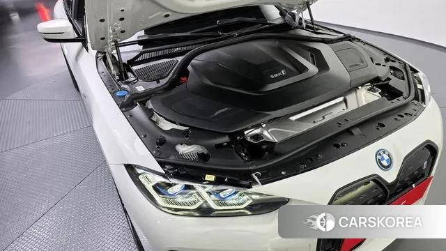 BMW i4 id 3360346 из Кореи 16