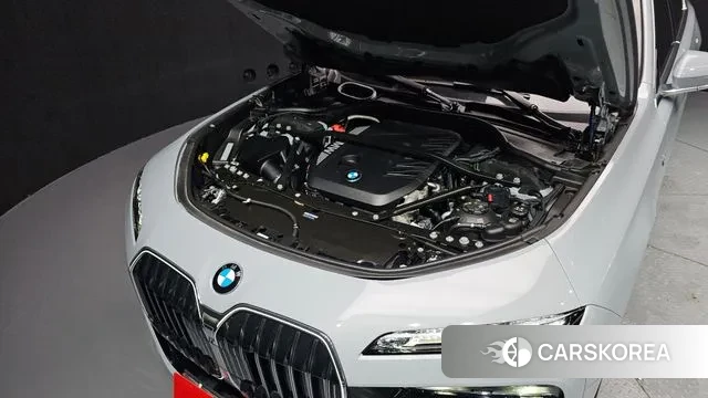 BMW 7 Series (G70) id 3021792 из Кореи 16