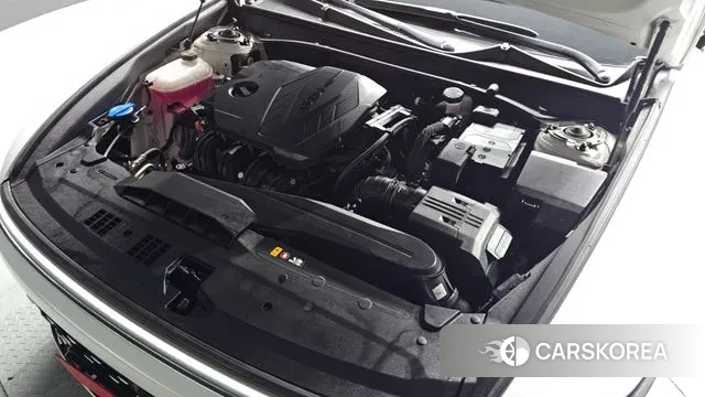 Hyundai Grandeur (GN7) id 3758702 из Кореи 16