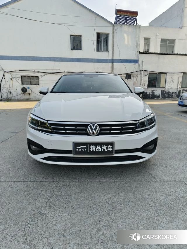 Volkswagen Lingdu 2021 Белый из Китая, фото 6