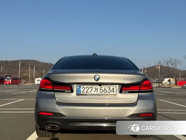 BMW 5 Series (G30) id 3746017 из Кореи 16