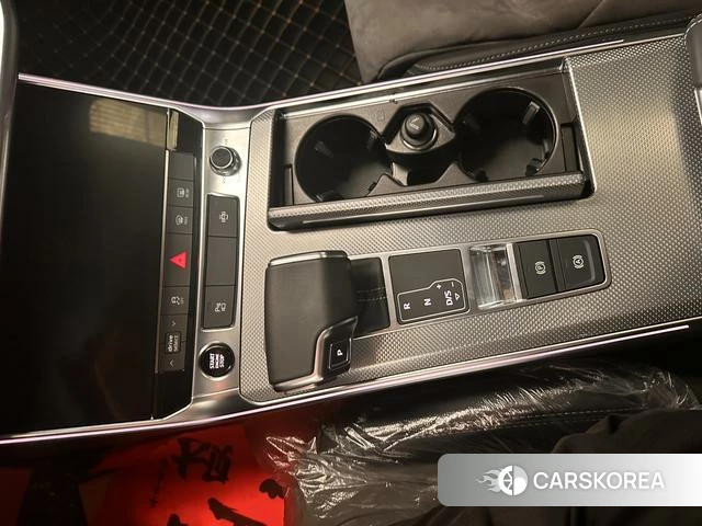 Audi A6L id 4353040 из Китая 18