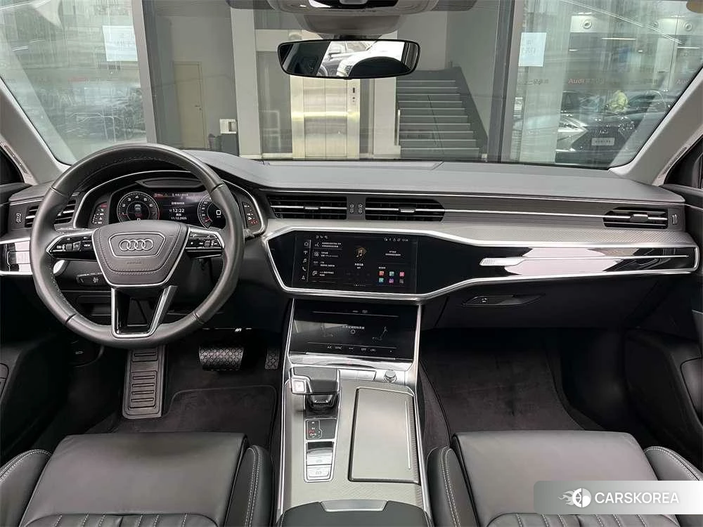 Audi A6L id 4426857 из Китая 10