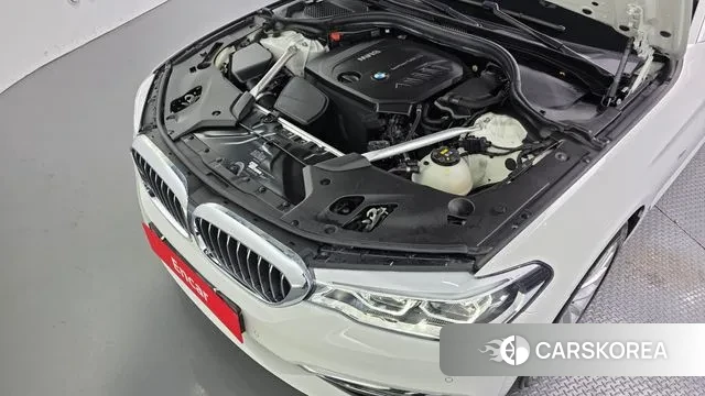 BMW 5 Series (G30) id 3396971 из Кореи 16