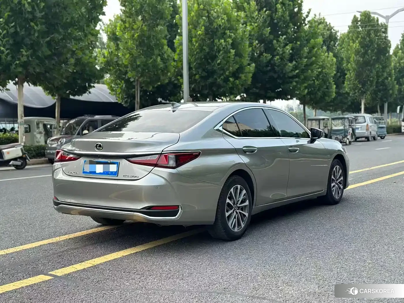 Lexus ES 2022 Champagne/brown из Китая, фото 6