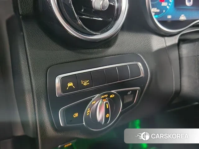 Mercedes-Benz C-Class W205 2020 Синий из Кореи, фото 6