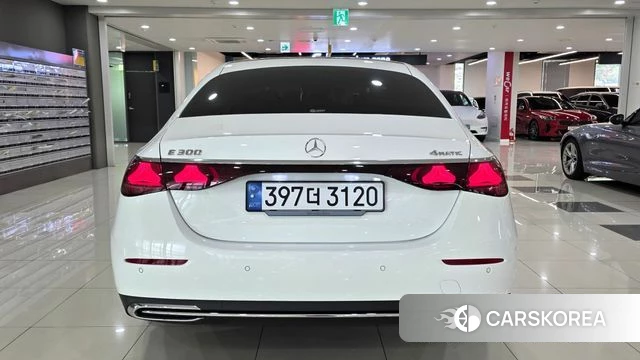 Mercedes-Benz E-Class W214 id 4387984 из Кореи 16