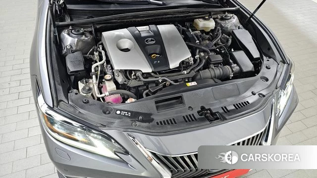 Lexus ES300h 7th generation id 4423714 из Кореи 29