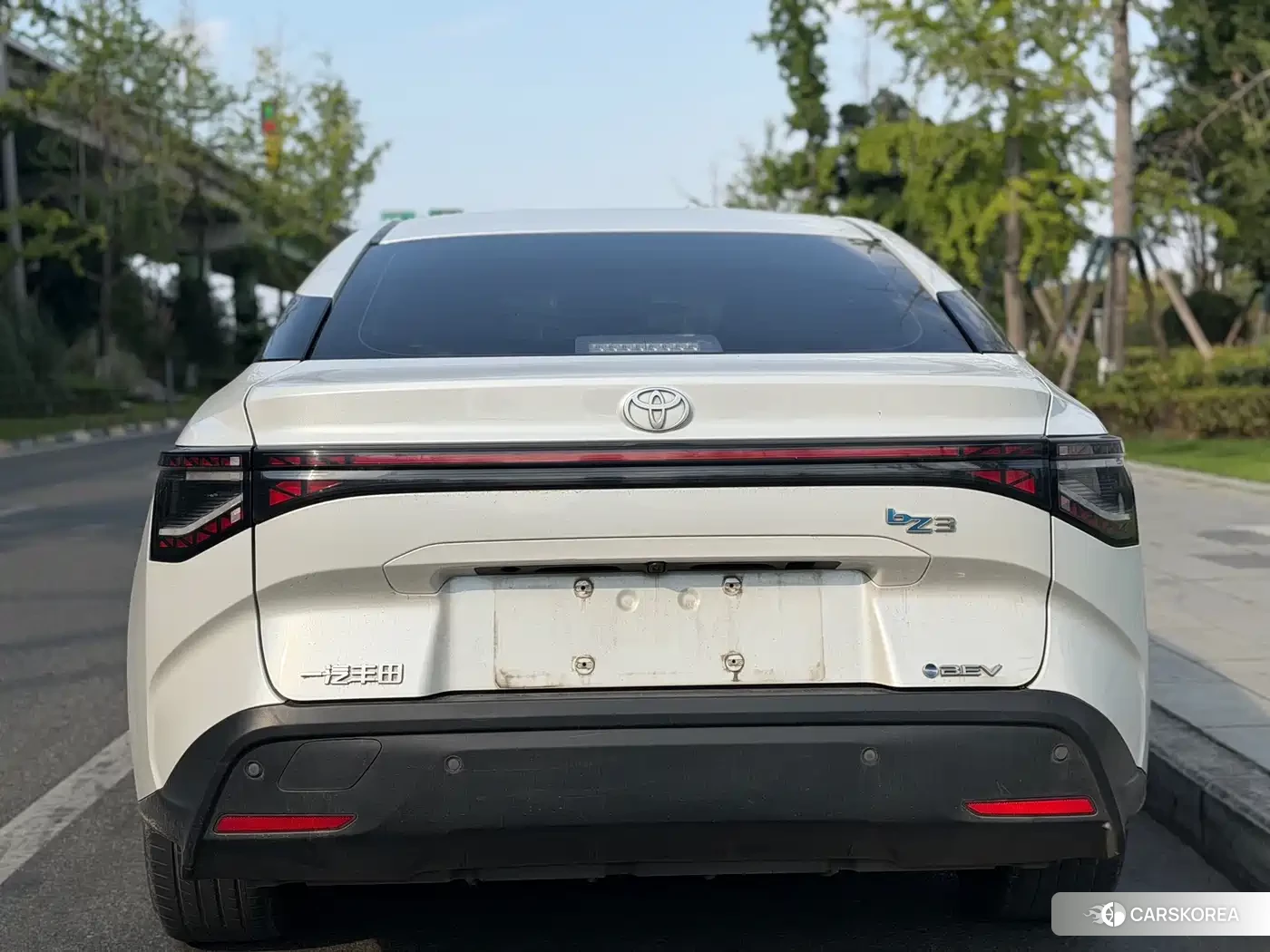 Toyota bZ3 id 4565298 из Китая 11