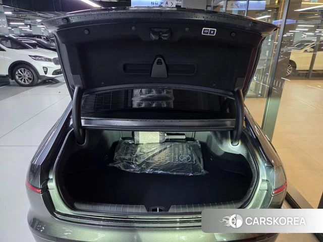 Hyundai Grandeur Hybrid (GN7) id 4916667 из Кореи 16