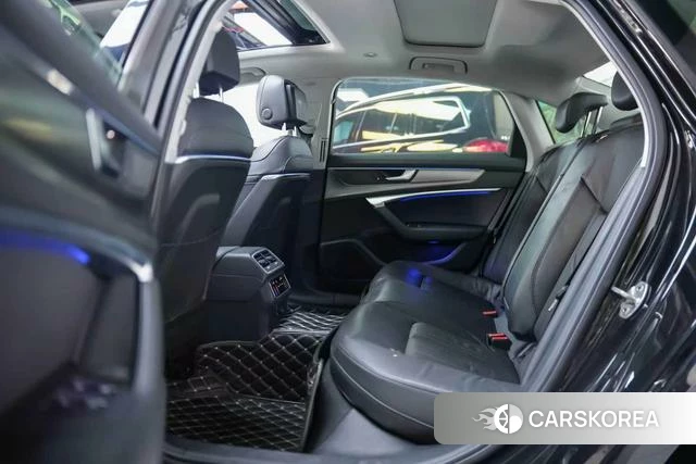 Audi A6L id 4258804 из Китая 9