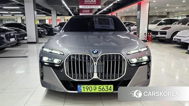BMW 7 Series (G70) id 4499595 из Кореи 16