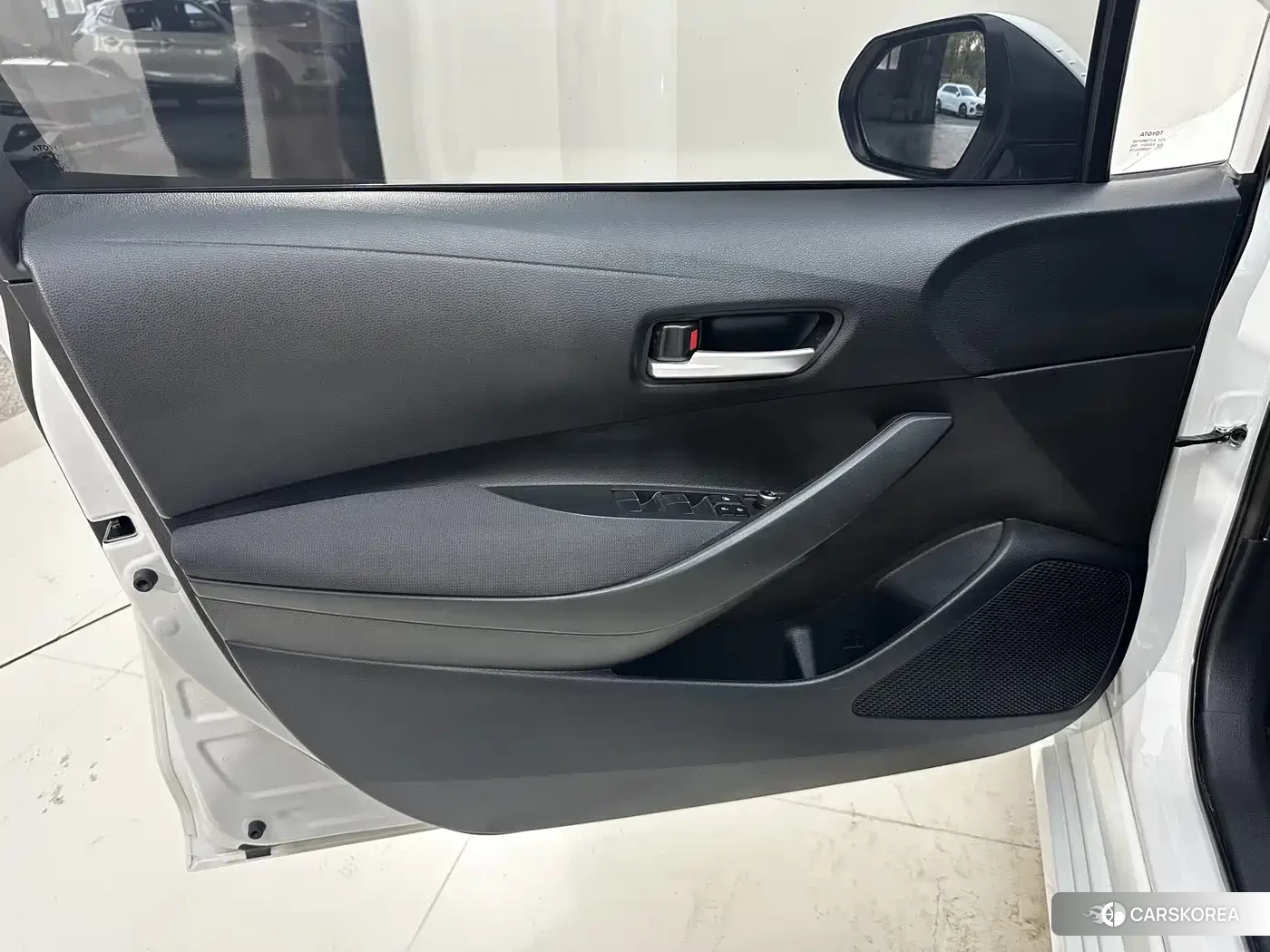 Toyota Corolla id 4538872 из Китая 26