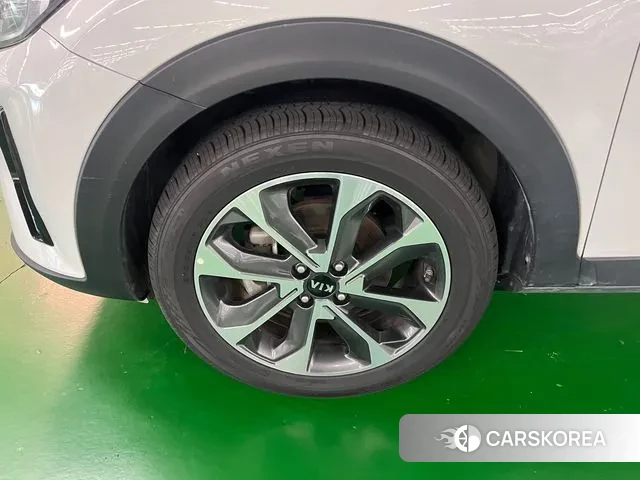 Kia Stonic id 2971610 из Кореи 7