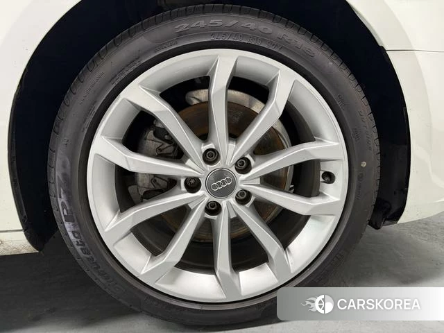 Audi A4L id 4228488 из Китая 14