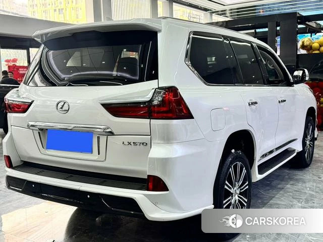Lexus LX 2021 Белый из Китая, фото 6