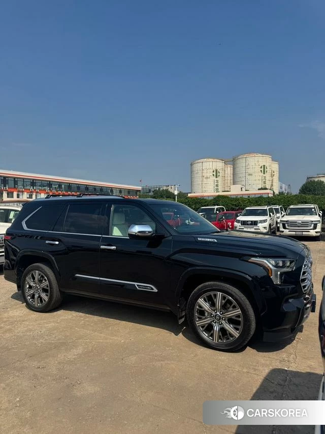 Toyota Sequoia id 4275849 из Китая 9