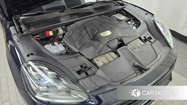 Porsche Cayenne (PO536) id 3396105 из Кореи 16