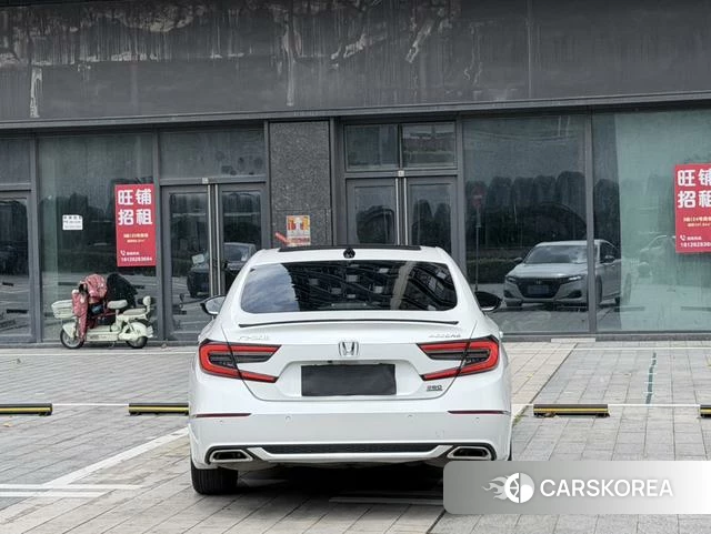 Honda Accord id 4335861 из Китая 7