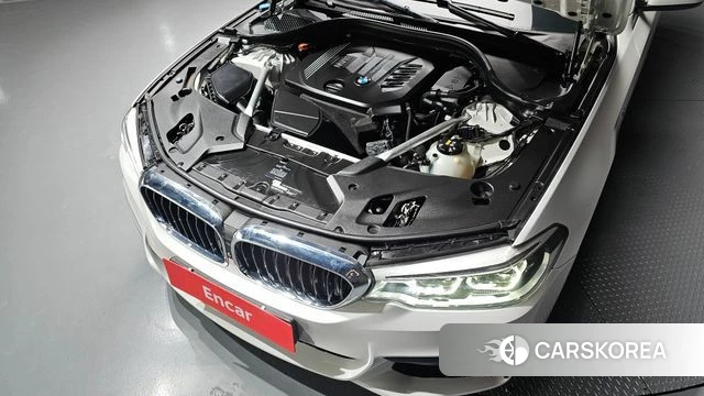 BMW 5 Series (G30) id 4626321 из Кореи 28