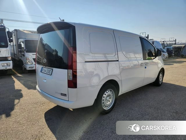 Hyundai Staria id 3909919 из Кореи 10