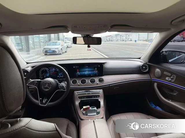 Mercedes-Benz E-class 2023 Черный из Китая, фото 6
