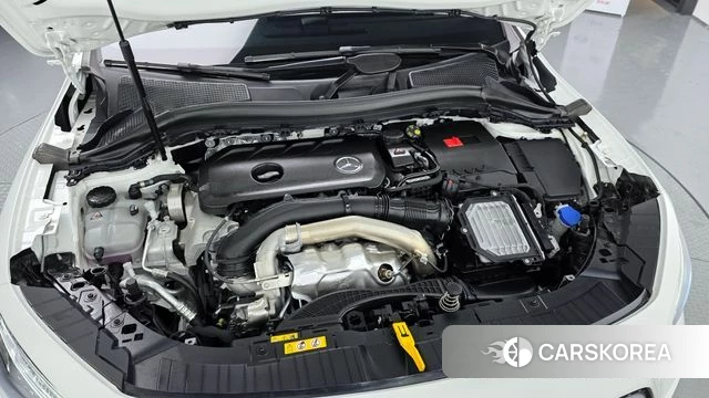 Mercedes-Benz GLA - Class H247 id 3837770 из Кореи 16