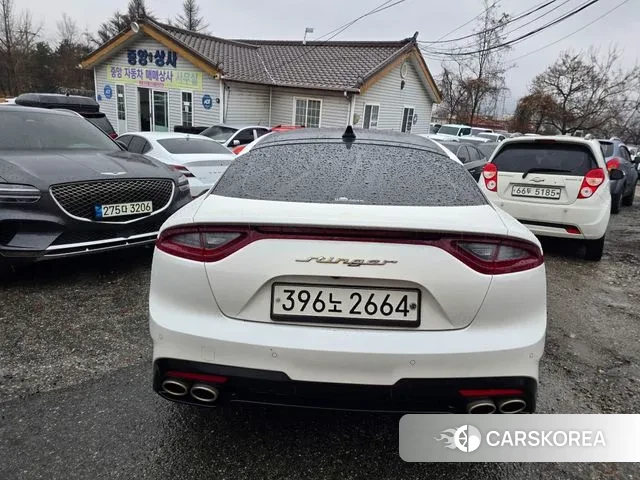 Kia Stinger id 3476719 из Кореи 13