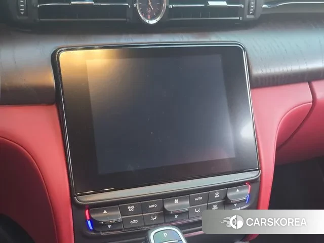 Maserati Quattroporte id 3324079 из Кореи 6