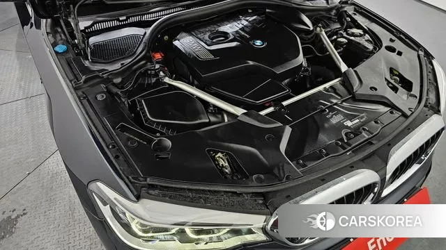 BMW 5 Series (G30) id 3479888 из Кореи 16