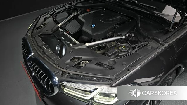 BMW 5 Series (G30) id 4744677 из Кореи 31