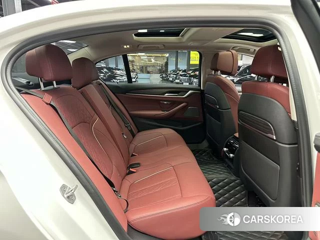 BMW 5 series id 4260461 из Китая 13