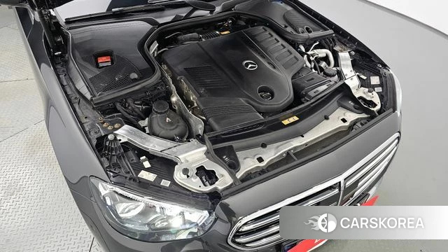 Mercedes-Benz E-Class W213 id 4631870 из Кореи 32