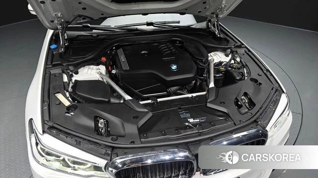 BMW 5 Series (G30) id 4609779 из Кореи 27