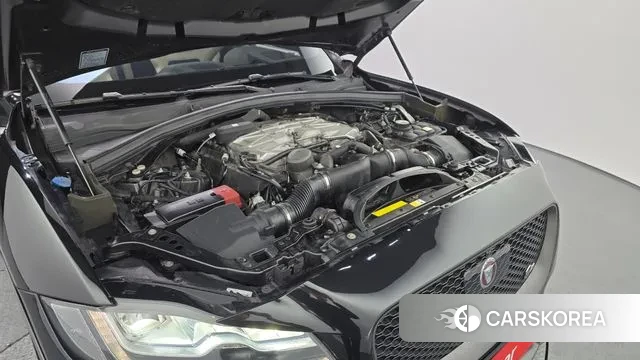 Jaguar F-PACE id 3621965 из Кореи 16