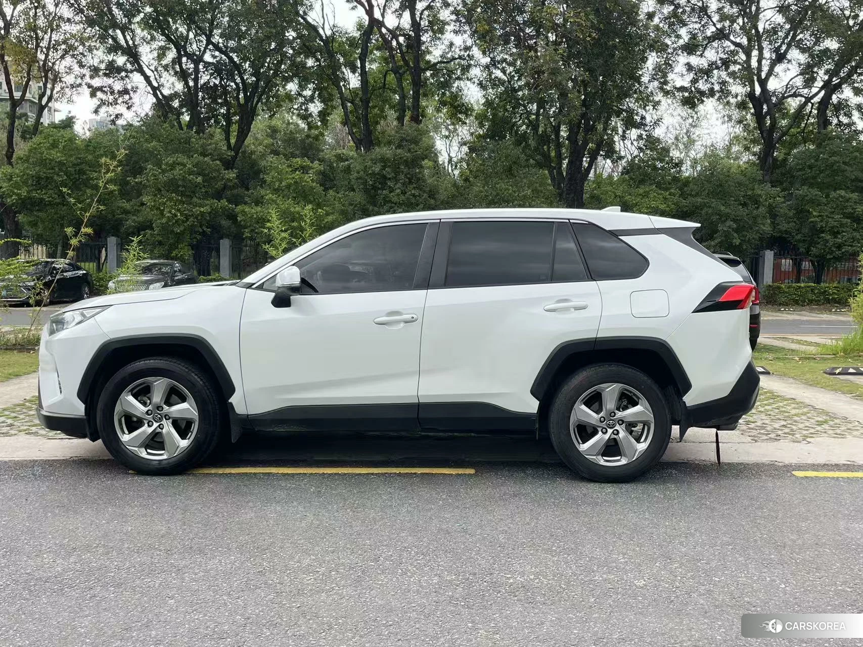 Toyota RAV4 id 4454393 из Китая 12