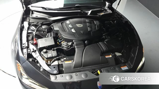 Maserati Ghibli id 4737633 из Кореи 16
