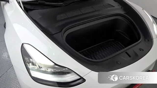 Tesla Model Y id 3545856 из Кореи 16