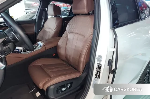 BMW X6 (G06) 2024 Белый из Кореи, фото 6