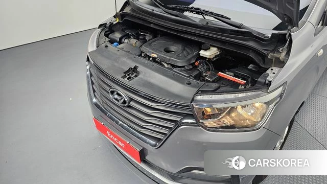 Hyundai The New Grand Starex id 4638352 из Кореи 16