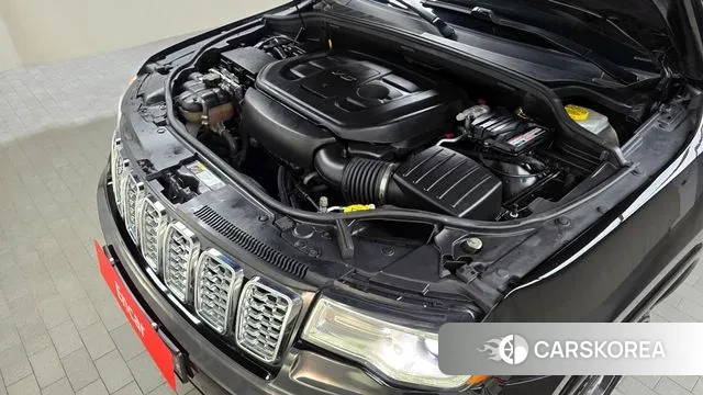 Jeep Grand Cherokee id 3033814 из Кореи 16
