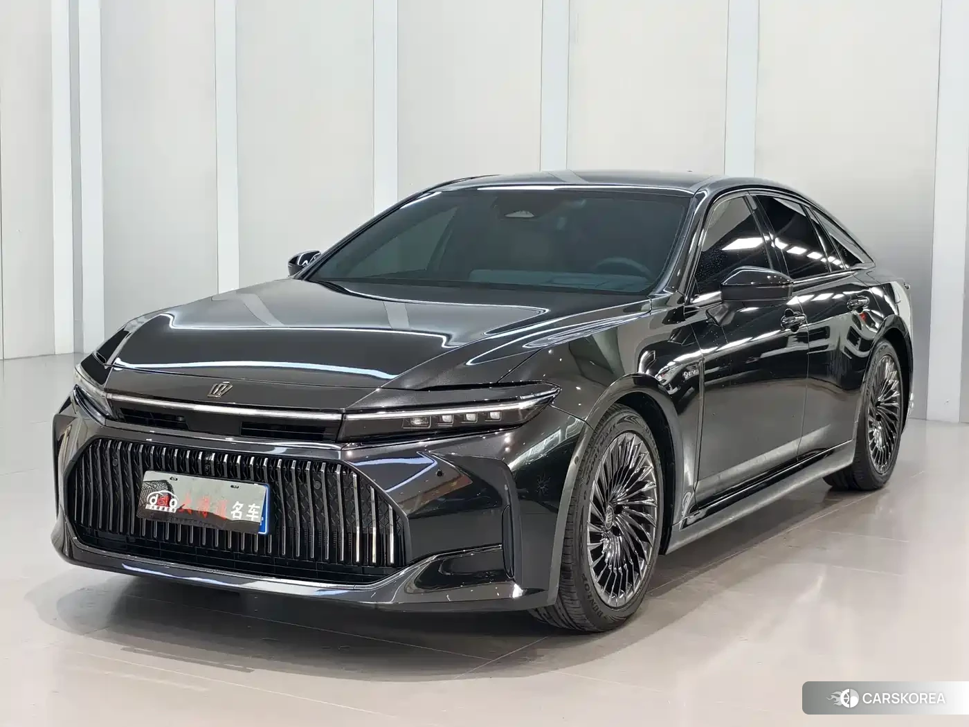 Toyota Crown id 4559681 из Китая 10