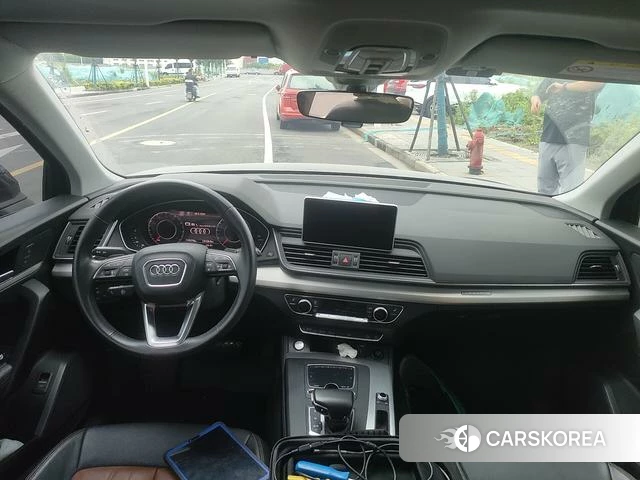 Audi Q5L id 4392013 из Китая 17