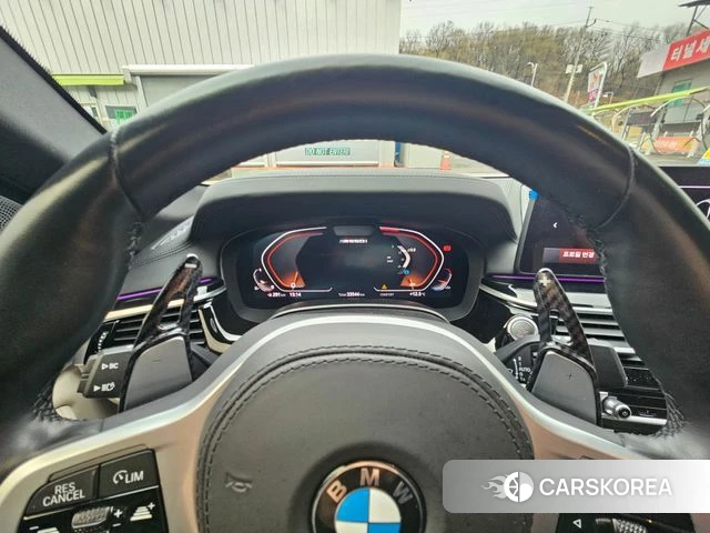 BMW 5 Series (G30) 2023 Белый из Кореи, фото 6